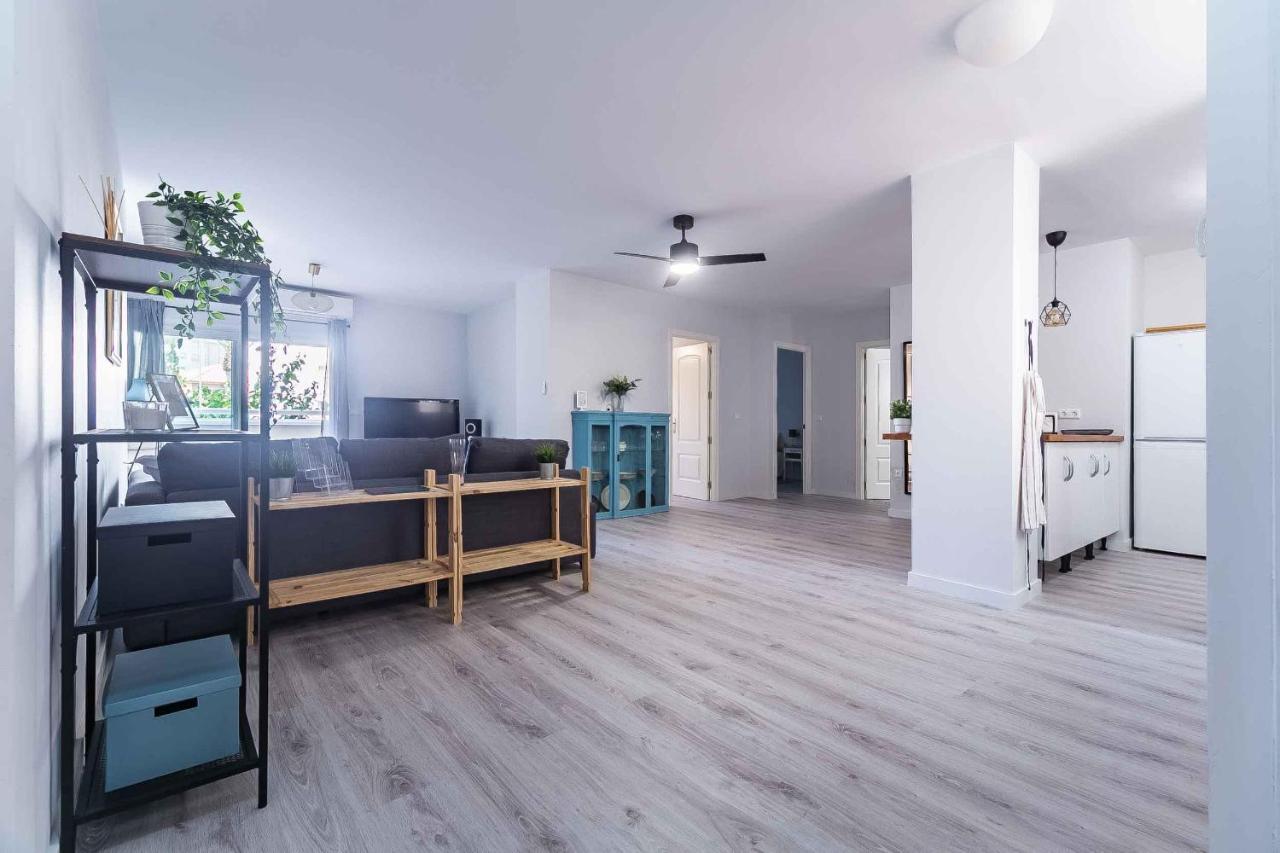 Apartamento Renovado, Tu Escapada De Vacaciones Ideal Фуэнхирола Экстерьер фото